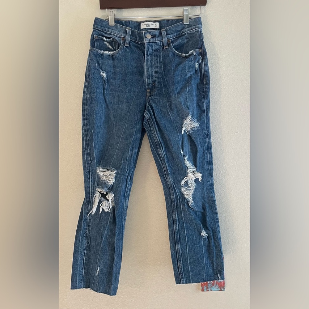 A&F The Mom High Rise Jeans
